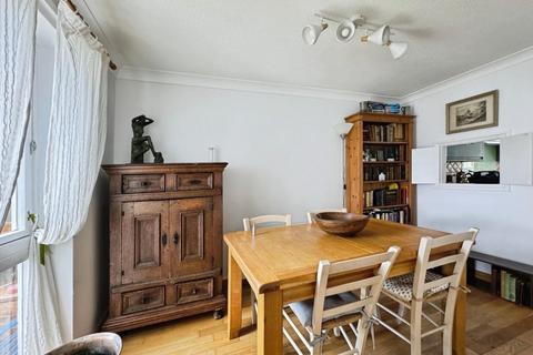3 bedroom end of terrace house for sale, Oken Court, Warwick