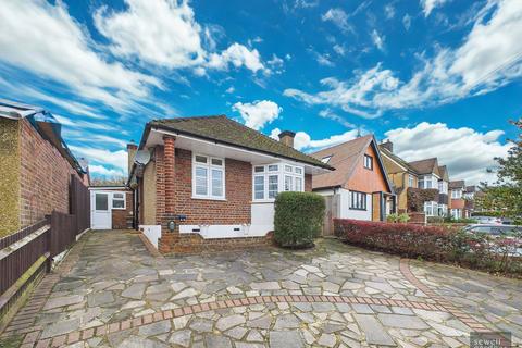 3 bedroom detached bungalow for sale, Durrants Drive, Croxley Green, Rickmansworth, WD3