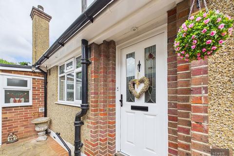 3 bedroom detached bungalow for sale, Durrants Drive, Croxley Green, Rickmansworth, WD3