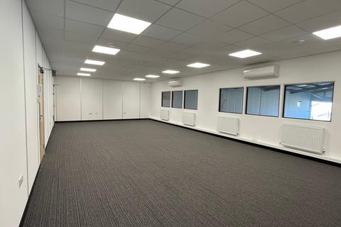 Warehouse to rent, Hangar 4, Cecil Pashley Way, Shoreham Airport Shoreham by Sea BN43 5FF