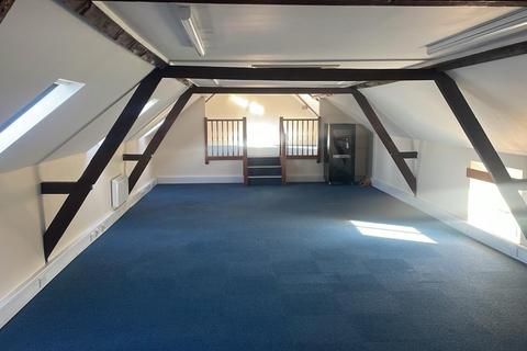 Office to rent, Holmsted Hl Cuckfield RH17 5JF