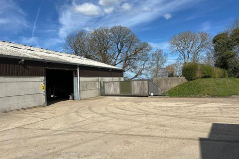Warehouse to rent, Store 3 Hill Farm, Hill Farm Lane, Codmore Hill Pulborough RH20 1BW