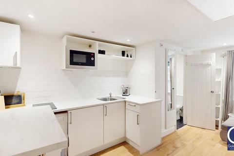 undefined, Dalston Lane, Hackney, E8