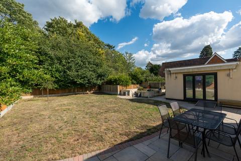 4 bedroom detached house for sale, Straight Road, Essex CO3
