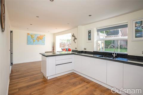 2 Harbours Close, Bromsgrove, B61 7HL