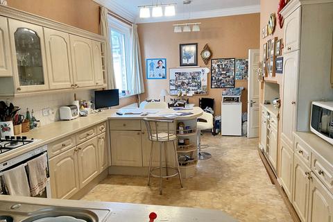 7 bedroom semi-detached house for sale, Holywell Avenue, Whitley Bay, Tyne and Wear, NE26 3AA