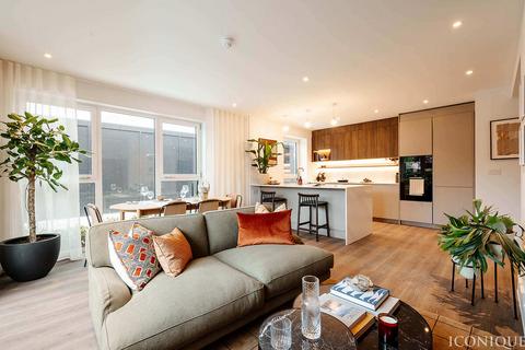 undefined, Bow Common Lane, London, E3 4