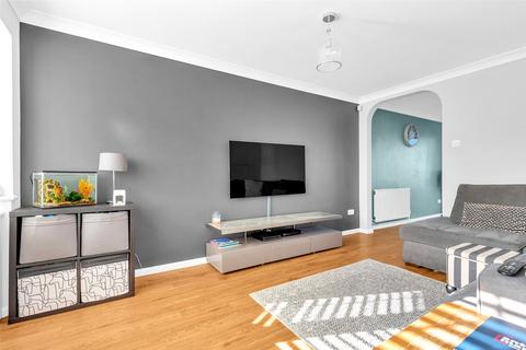 2 The Vyne, Bexleyheath, DA7 6DZ