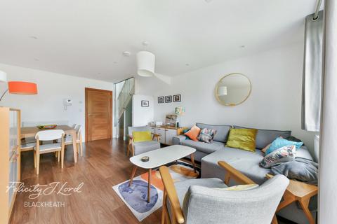 3 bedroom end of terrace house for sale, Erwood Road, London