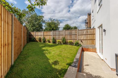 undefined, Hale Grove Gardens, Mill Hill, NW7