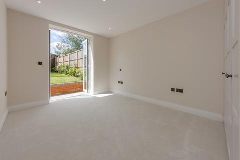 2 bedroom apartment for sale, Hale Grove Gardens, Mill Hill, NW7