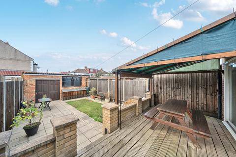 3 bedroom terraced house for sale, Manor Way, Surrey CR4