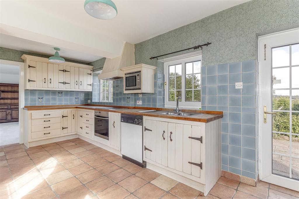 Kitchen - B.jpg