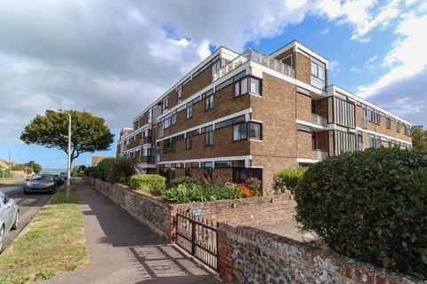 2 bedroom flat for sale, Beach Avenue, Birchington, Kent, CT7