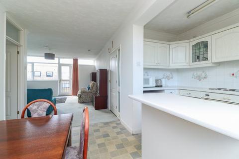 2 bedroom flat for sale, Beach Avenue, Birchington, Kent, CT7