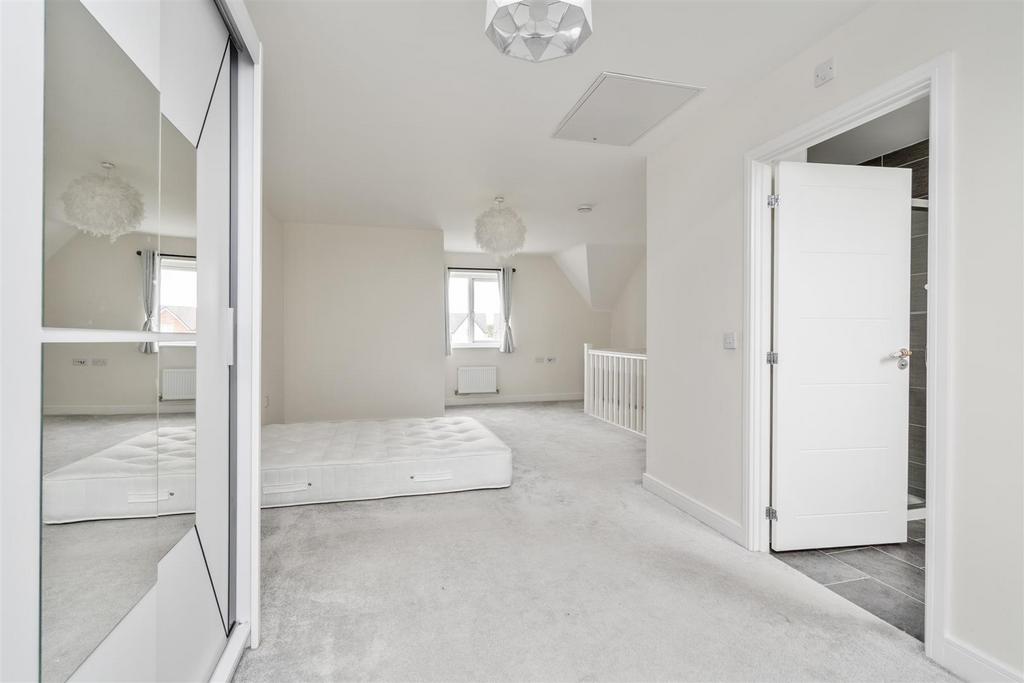 18 Kildare Close 1.jpg