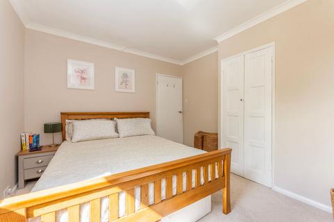 32 Milton Close, Norwich, NR1 3HX