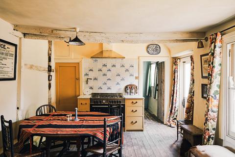 3 bedroom end of terrace house for sale, Upper Strand Street, Sandwich, Kent
