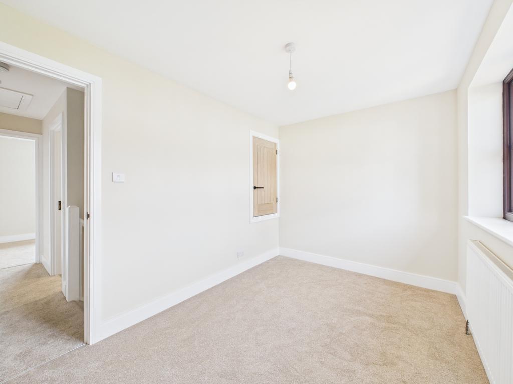Double Bedroom with Wardrobe