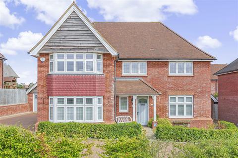 14 Bishop Way, Buntingford, SG9 9SL
