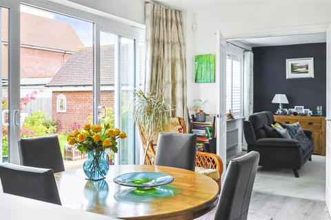 14 Bishop Way, Buntingford, SG9 9SL