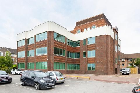 Office to rent, Church Rd Haywards Heath RH16 3SN