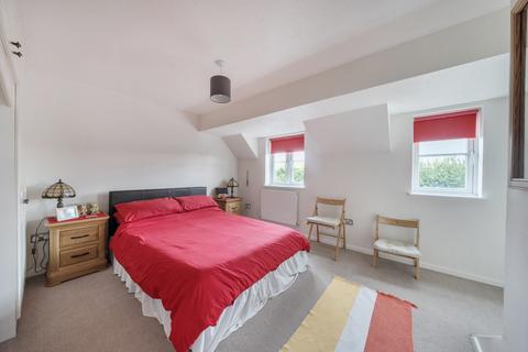 undefined, Perrinsfield, Lechlade, Gloucestershire, GL7