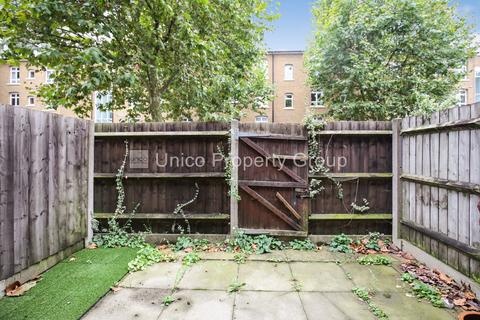 undefined, London E3