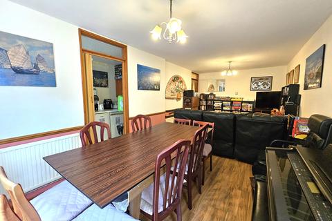 1 bedroom flat for sale, Hanger View Way, London W3