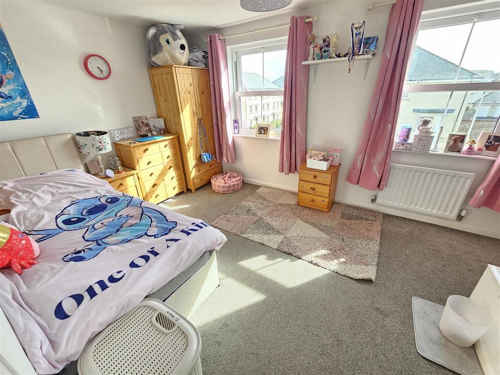 Bedroom 2.jpg