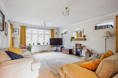 undefined, Aldenham Road, Bushey, WD23