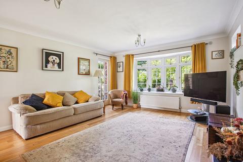 undefined, Aldenham Road, Bushey, WD23