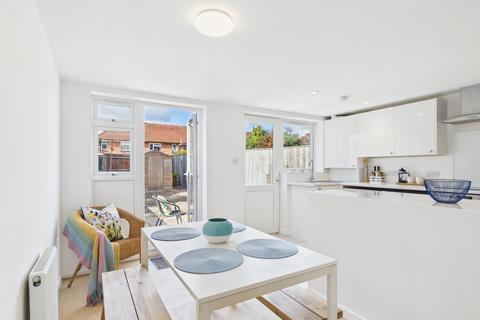 21 Arrowsmith Avenue, Worcester, WR2 5JA