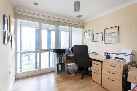 38 Complins Close, Oxford, OX2 6PZ