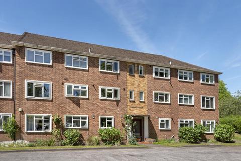 2 bedroom flat for sale, Virginia Water,  Berkshire,  GU25