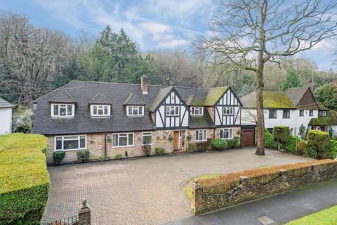 5 bedroom detached house for sale, Valley Road, Rickmansworth, WD3