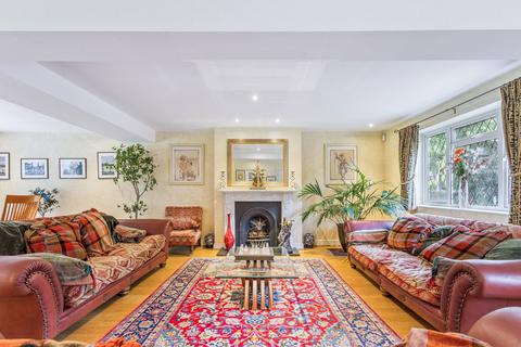 5 bedroom detached house for sale, Valley Road, Rickmansworth, WD3