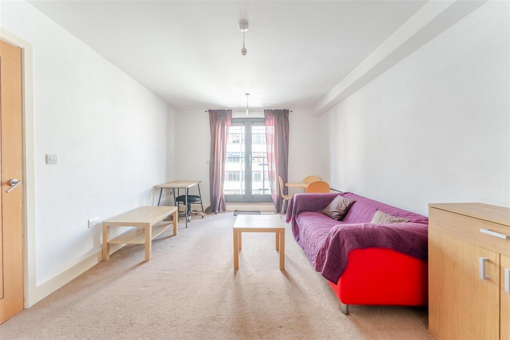 22 Charles Street CENTRO 2.jpg