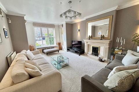 4 bedroom end of terrace house for sale, Whitstone Lane, Langley Waterside, Beckenham, BR3