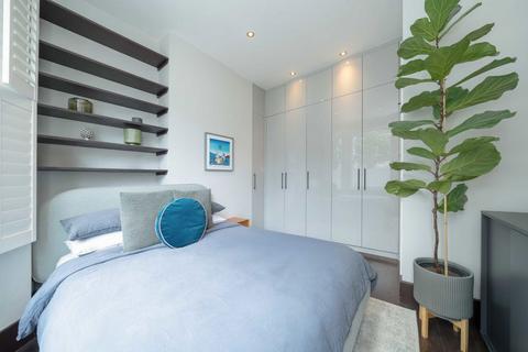 2 bedroom flat for sale, Ashburnham Road, London NW10