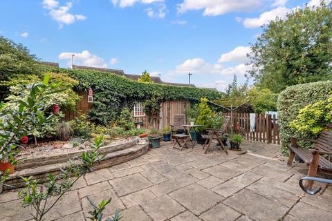 undefined, Yew Tree Gardens, Henley in Arden, Warwickshire, B95