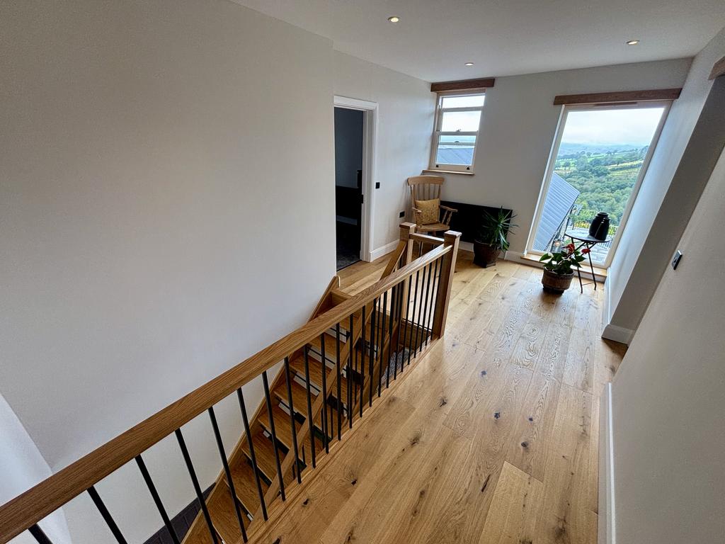 Galleried landing