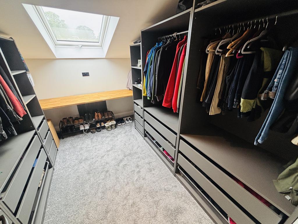 Luxurious walk in dressing room