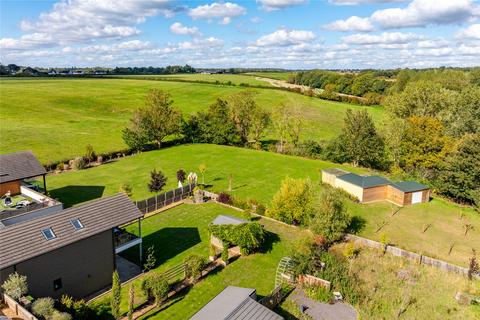 4 bedroom bungalow for sale, Main Road, Earls Barton, Northamptonshire, NN6