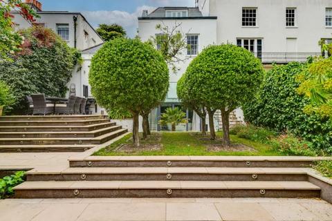 undefined, Highgate West Hill, N6