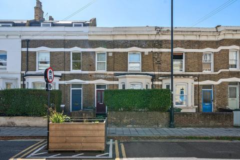 2 bedroom flat for sale, Ferndale Road, London, SW4