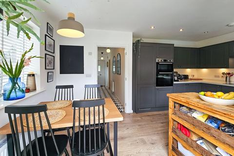 48 Thomas Drive, Killinghall, Harrogate, HG3 2FA