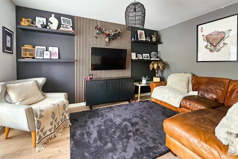 48 Thomas Drive, Killinghall, Harrogate, HG3 2FA