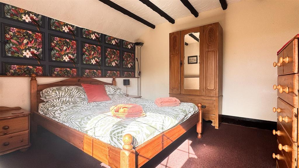 Rooms 8.jpg