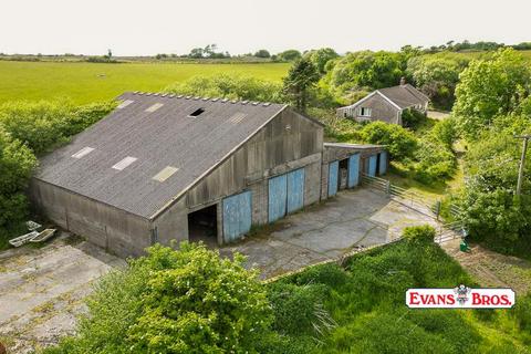 undefined, Gellywen, Nr Meidrim